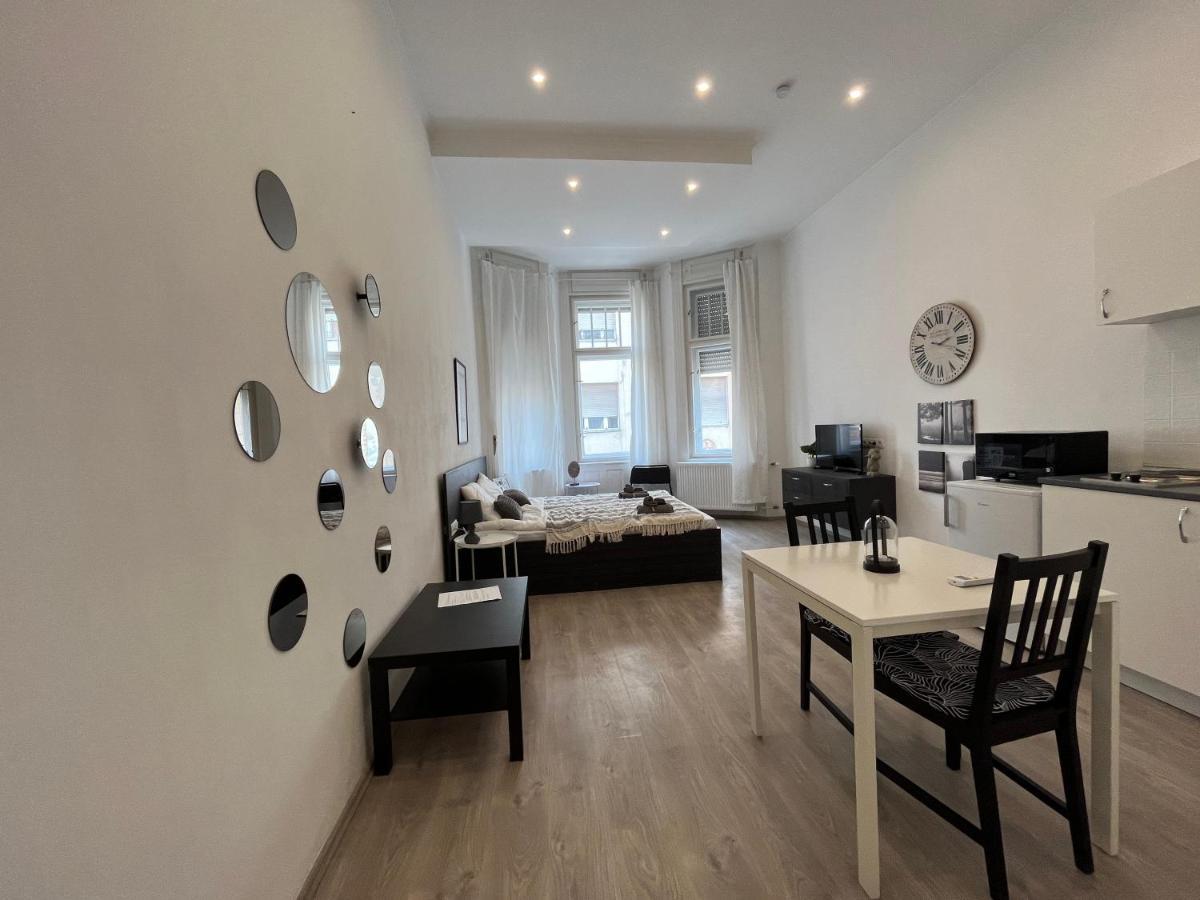 D58 Superior Apartments In The City Center Budapesta Exterior foto